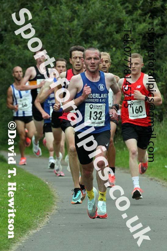 Mens Sunderland 5k (Inc. NE and NCAA Champs), Silksworth, Sunderland, Thursday, July 22nd. Photo: David T. Hewitson/Sports for All Pics